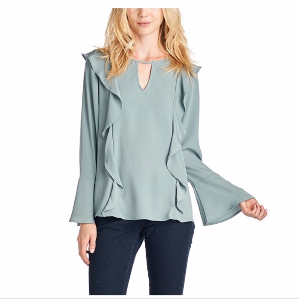 SOLD OUT Pearla top in gorgeous green/blue color